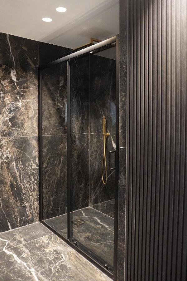 Yls Luxury Suites Milano Exteriör bild