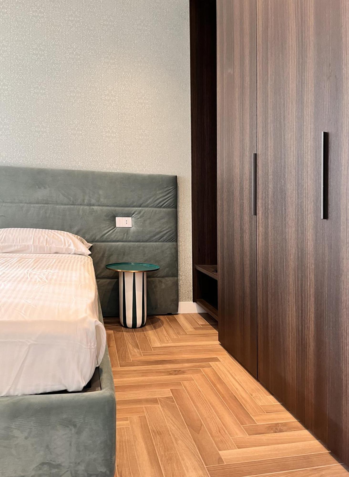 Yls Luxury Suites Milano Exteriör bild